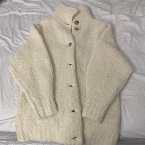 Aritzia Wilfred sweater
